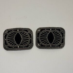 VTG Black Felt Shoe Buckle Clips Estate Clip On Shoe Buckles Silver Tone